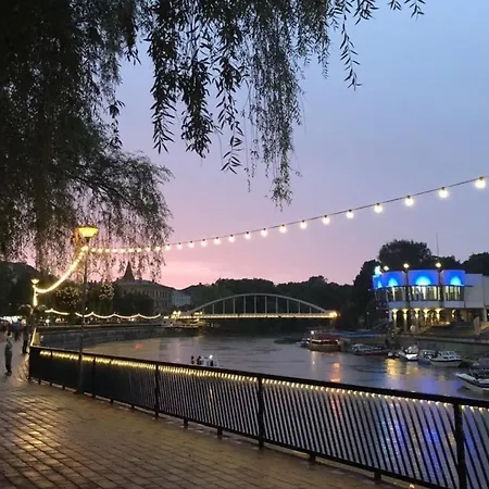 Appartement Lossi 32 *