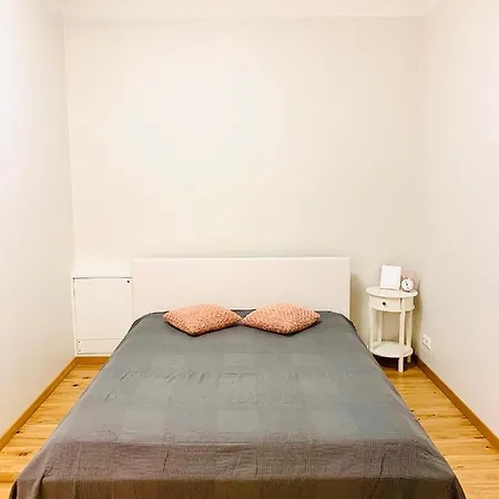 Apartment Lossi 32